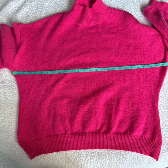 Vibrant Pink Turtleneck Sweater - Picture 5 of 6